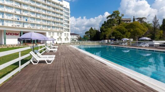 Открытый бассейн