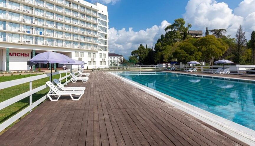 Открытый бассейн